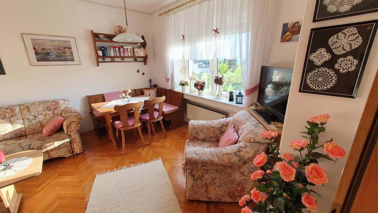 Appartment Punat Esterno foto