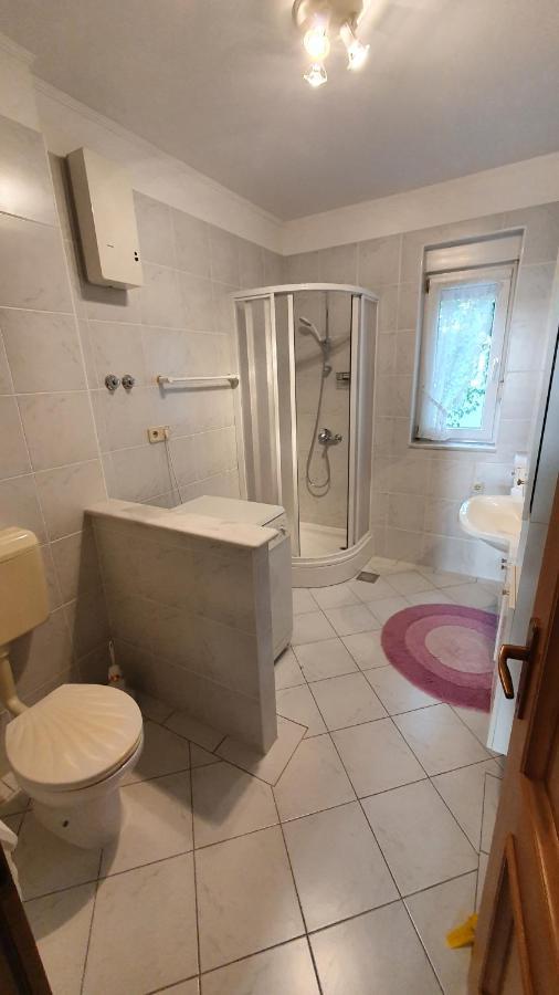 Appartment Punat Esterno foto